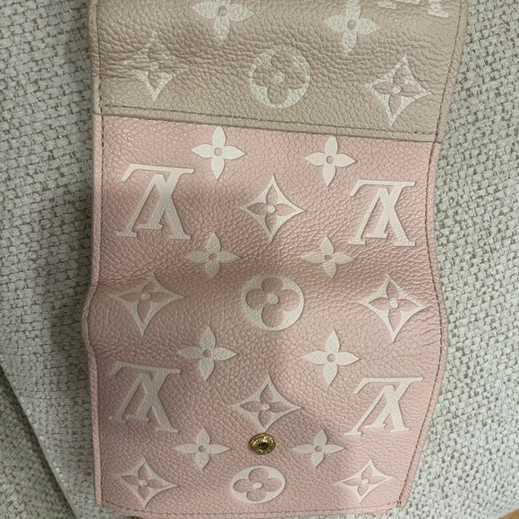 LOUIS VUITTON VICTORINE WALLET - Picture 8 of 8
